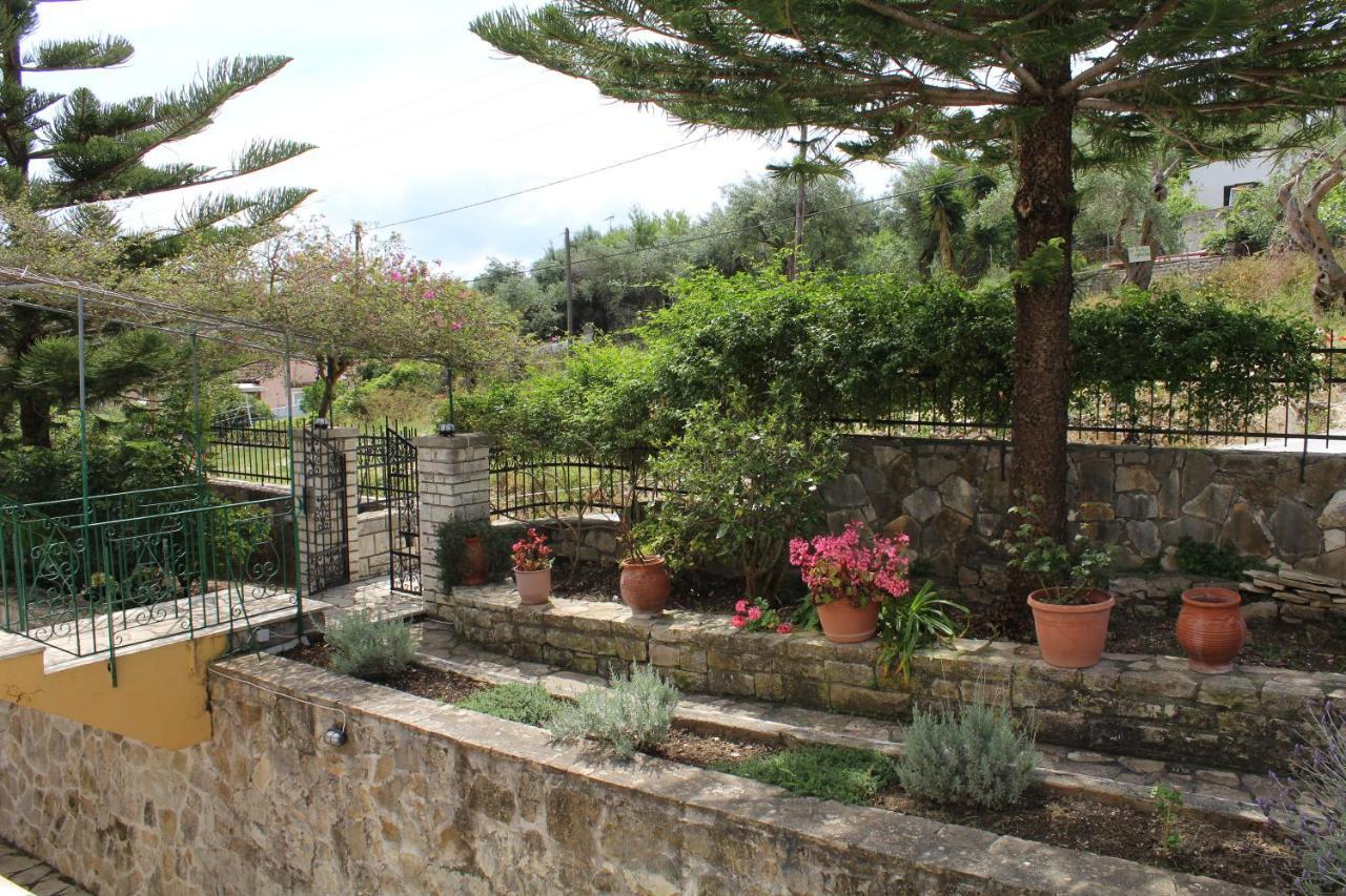 Paxos Rock Apartments Gaios Exterior foto